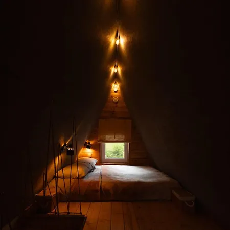 Siodme Niebo W Gorach דוז'ניקי ז'דרוז'